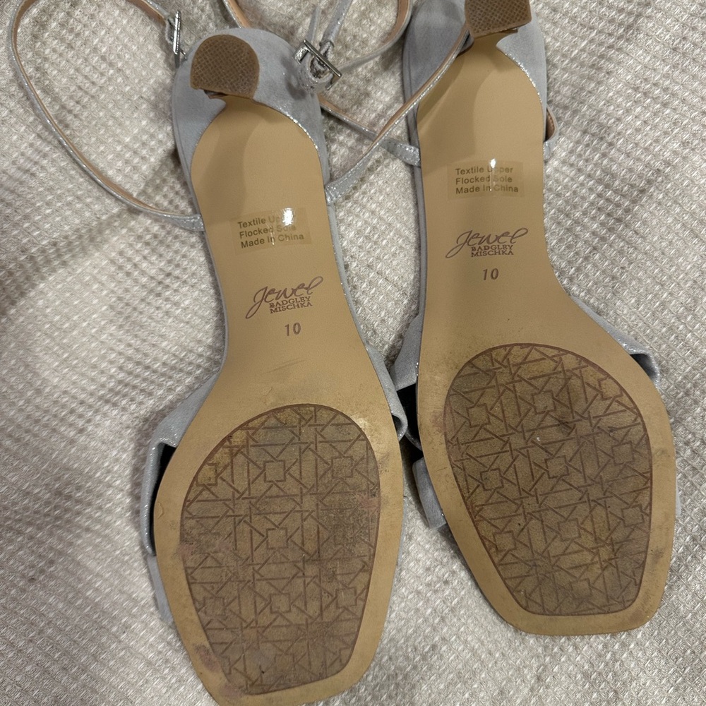 Badgley Mischka Silver Knotted Heels Jewel Evening Wedding Occasion - Picture 4 of 5